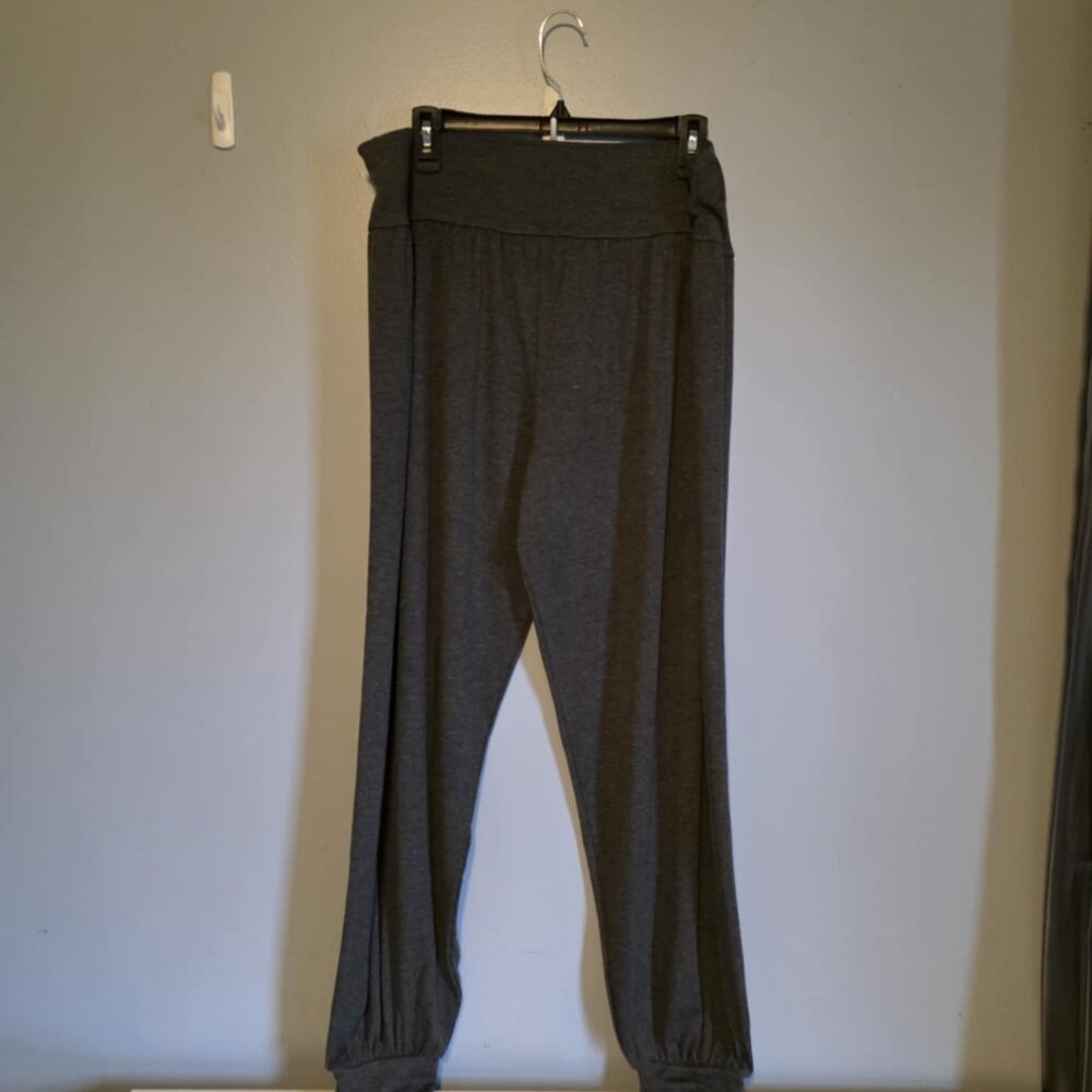 Euc Basic Blousey Gray Sweatpants - image 3